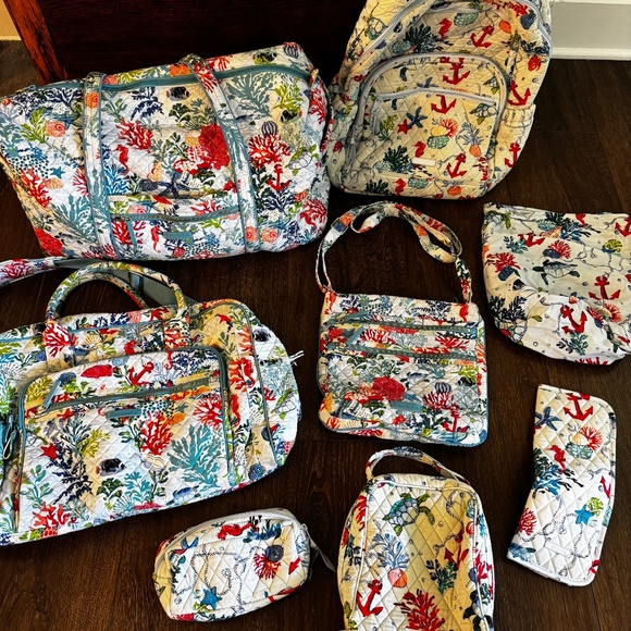 Vera Bradley Shore Thing Beach Backpack Duffle Bag Cosmetic Lunchbox Large Lot - Picture 1 of 9